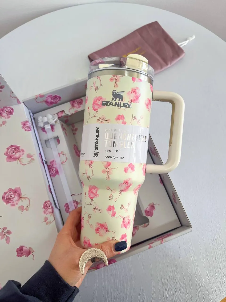 استنلی گل گلی وارداتی سفید صورتی